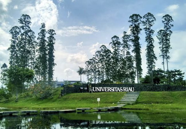 Wood and pulp research laboratory at Universitas Riau